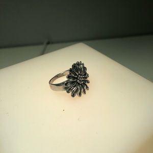 Balta silver- flower ring Size 9